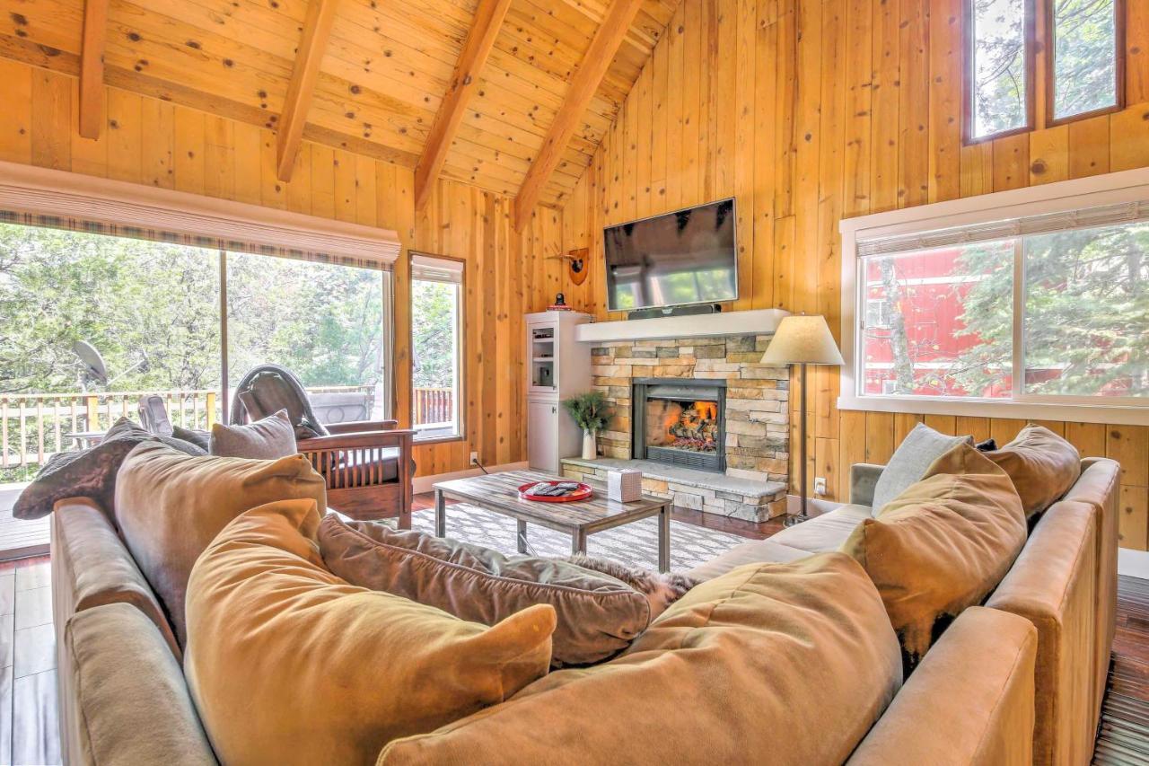 Gorgeous Lake Arrowhead Retreat Game Room And Deck ภายนอก รูปภาพ